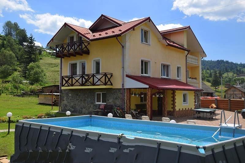 Karpatskyi Maetok Hotel สลาฟสเก ภายนอก รูปภาพ