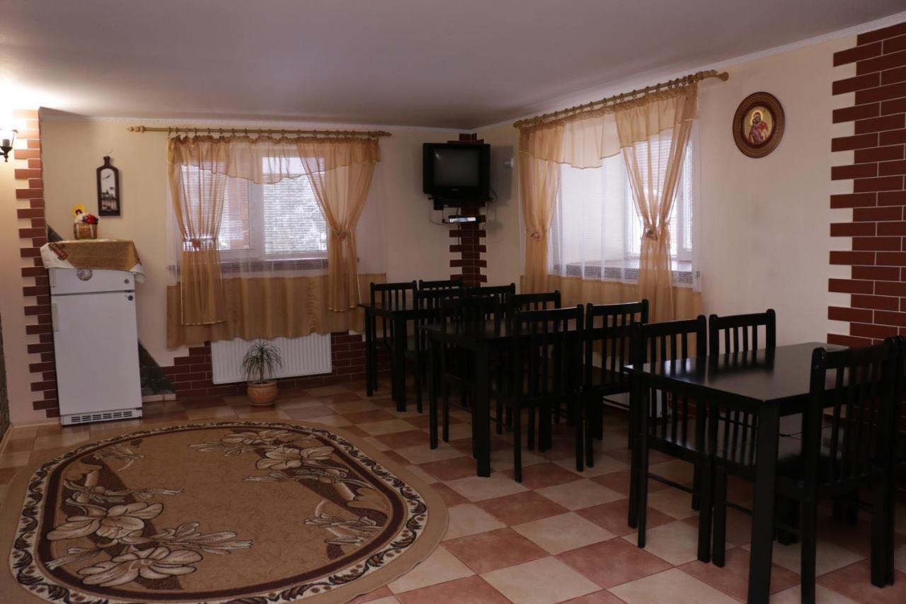 Karpatskyi Maetok Hotel สลาฟสเก ภายนอก รูปภาพ