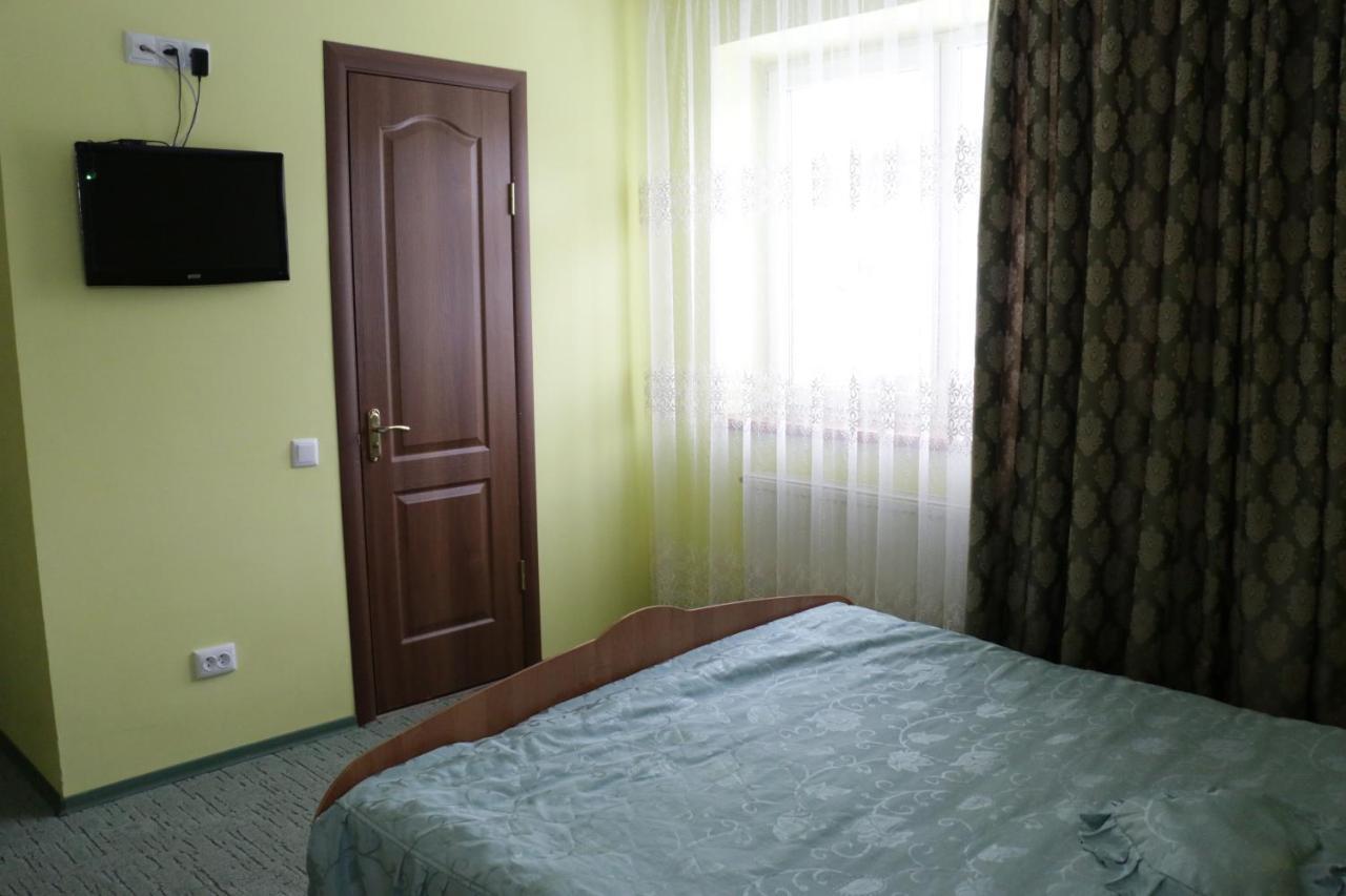 Karpatskyi Maetok Hotel สลาฟสเก ภายนอก รูปภาพ