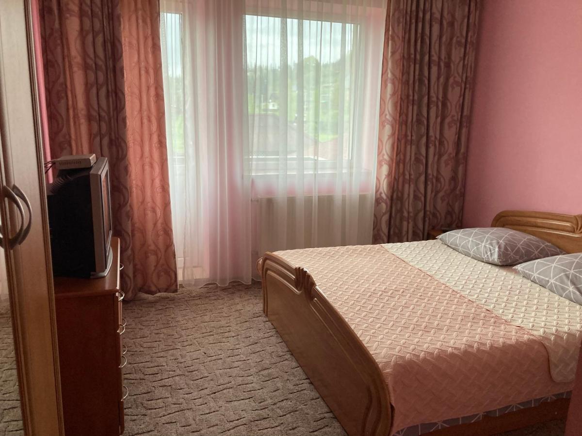 Karpatskyi Maetok Hotel สลาฟสเก ภายนอก รูปภาพ